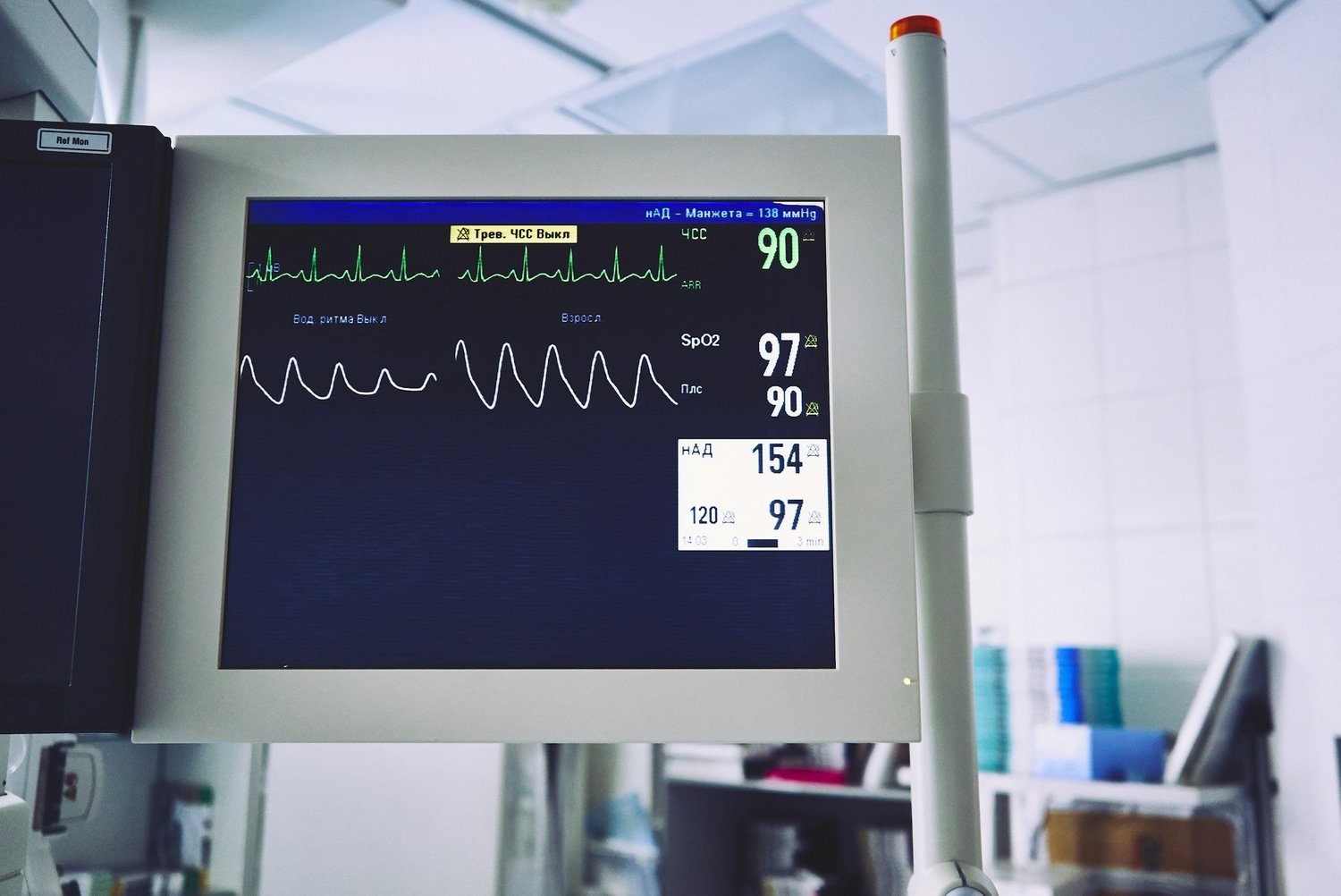 Recognizing the Signs of a Heart Attack: A Lifesaving Guide